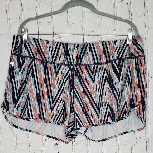 Women's Smartwool Merino Sport Lined Short - - Picture 3 of 6